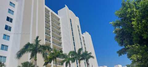 18100 N Bay Rd, Sunny Isles Beach, FL 33160