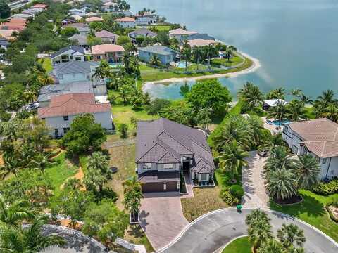 5466 SW 187th Ter, Miramar, FL 33029