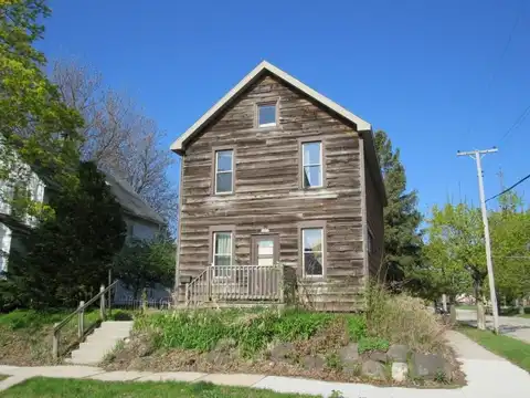 2022 N 20th St, Sheboygan, WI 53081