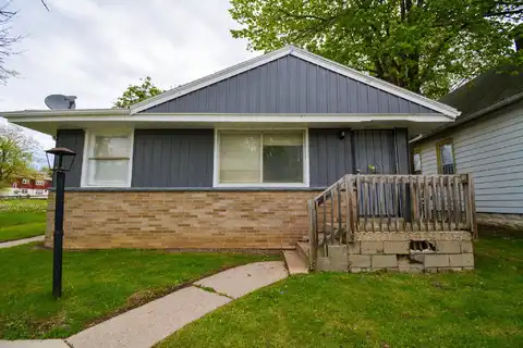 3266 N 22nd St, Milwaukee, WI 53206