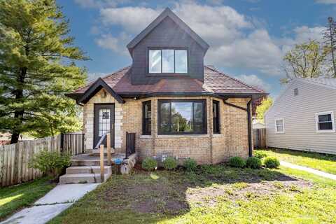 4892 N Mohawk Ave, Glendale, WI 53217