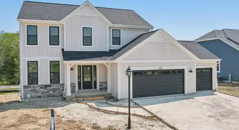 N174w20608 Laurel Springs Cir, Jackson, WI 53037