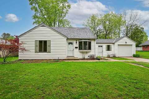 109 S Orchard St, Thiensville, WI 53092