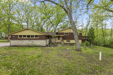 N8613 Wilmers Landing St, East Troy, WI 53120