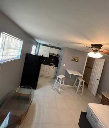 2446 Liberty St, Hollywood, FL 33020