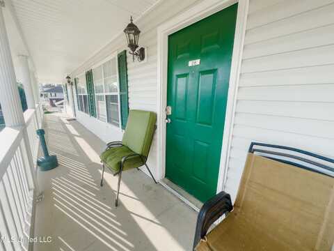 5080 Gautier Vancleave Road, Gautier, MS 39553