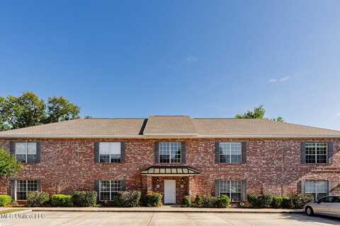 118 Armand Oaks, Ocean Springs, MS 39564