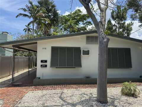 1578 NE 33rd St, Oakland Park, FL 33334