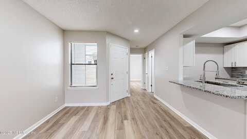 8331 CENTURY POINT Drive N, Jacksonville, FL 32216