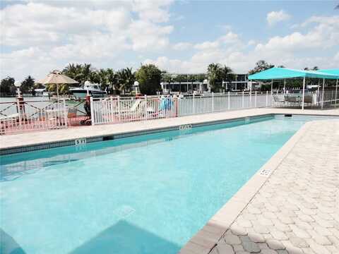 4740 Pine Tree Dr, Miami Beach, FL 33140