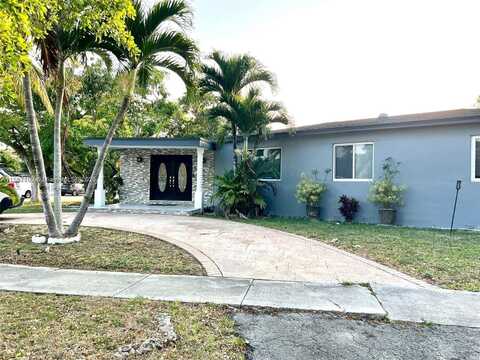 205 NW 128th St, North Miami, FL 33168