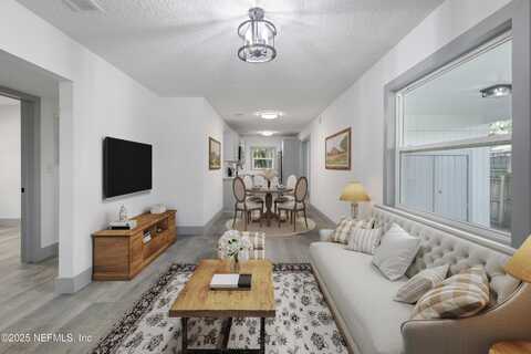 2210 LAMEE Avenue, Jacksonville, FL 32207