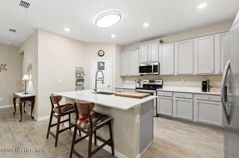 2885 CROSSFIELD Drive, Green Cove Springs, FL 32043