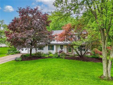 6900 Bauley Drive, Hudson, OH 44236