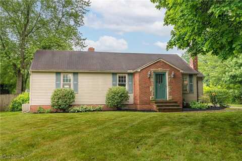 3796 Sweitzer Street NW, Uniontown, OH 44685