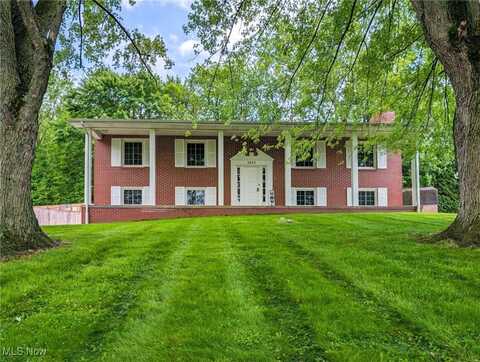 3433 Meadowwood Street NW, Massillon, OH 44646
