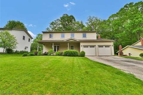 1923 Thorpe Circle, Brunswick, OH 44212