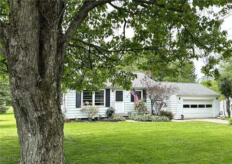 111 Fairview Road, Chagrin Falls, OH 44022