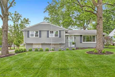 328 Sunset Boulevard, Wadsworth, OH 44281