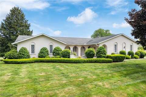 2033 Carnoustie Drive, Uniontown, OH 44685