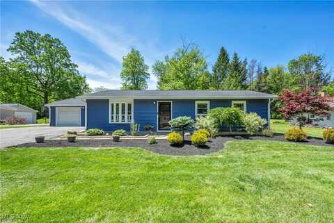 13014 Cherry Lane, Chesterland, OH 44026