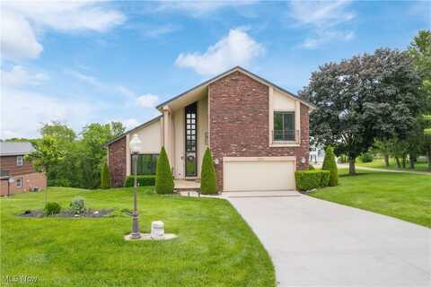 11275 Indian Hills Drive NE, Bolivar, OH 44612