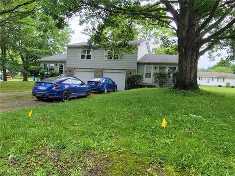 827 Randall Drive, Kent, OH 44240