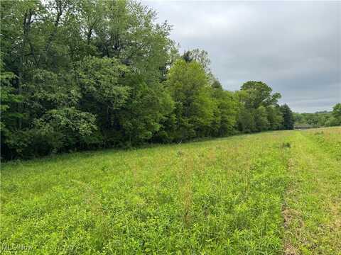 E Jackson Street, Millersburg, OH 44654