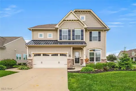 8725 Wild Flower Way, Mentor, OH 44060