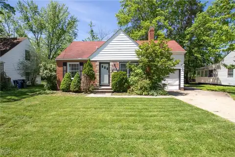 2016 Revere Road, Cleveland Heights, OH 44118