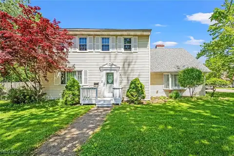 38337 Lake Shore Boulevard, Willoughby, OH 44094