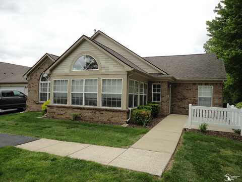 36111 Traditions, Westland, MI 48185