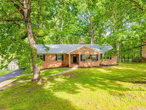 94 Lake Drive, Lynchburg, VA 24502