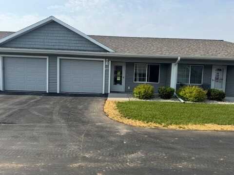 1329 S Wilson Ave, Hartford, WI 53027