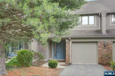 119 Macleish Court 119, Mahwah, NJ 07430