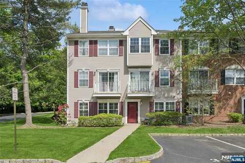 2395 Quill Court, Mahwah, NJ 07430