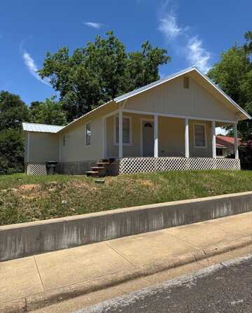 1711 Woden Rd, Nacogdoches, TX 75961