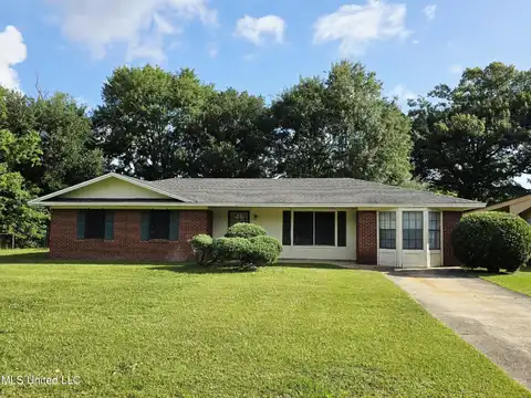 2501 Woolmarket Street, Gulfport, MS 39503