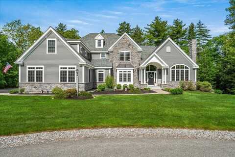72 Settlers Court, Bedford, NH 03110