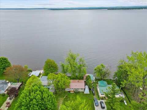 61 Bourdeau Lane South, Alburgh, VT 05440