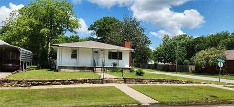 303 W McKinley Avenue, Sapulpa, OK 74066