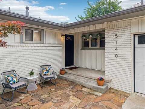 5140 S Columbia Avenue, Tulsa, OK 74105