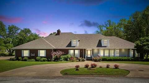99 Westwood Avenue, Vinita, OK 74301