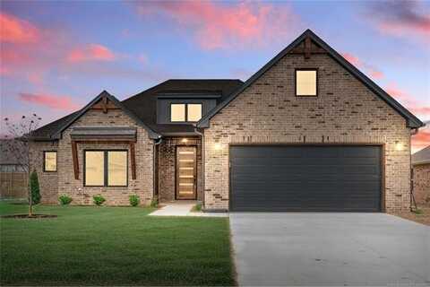 10709 S 279th East Avenue, Coweta, OK 74429