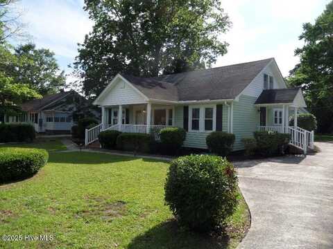 108 Swan Point Road, Bayboro, NC 28515
