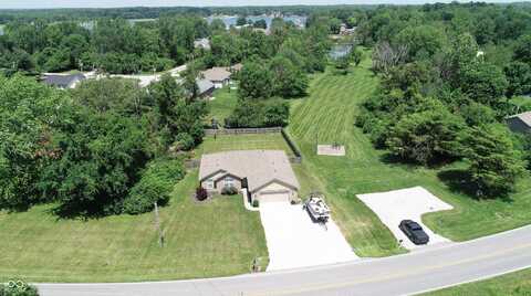 252 Patriots Landing, Fillmore, IN 46128