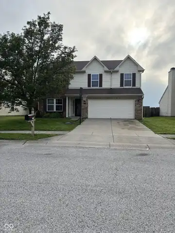 2730 Foxbriar Place, Indianapolis, IN 46203