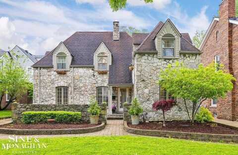 255 Lewiston, Grosse Pointe Farms, MI 48236