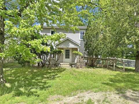 5207 S Whiteville, Mount Pleasant, MI 48858