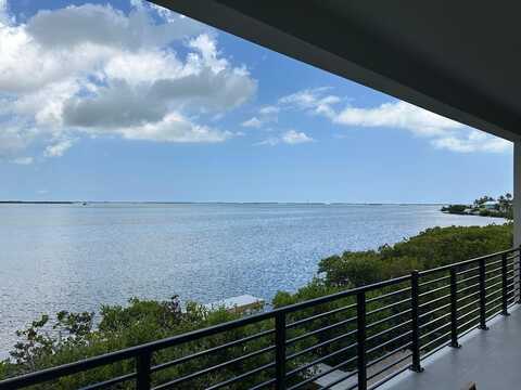 711 W Indies Drive, Ramrod Key, FL 33042